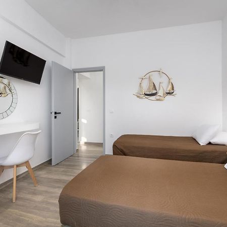 Christianna & George Luxury Hot Tub Apartment Fira (Santorini) Exterior foto