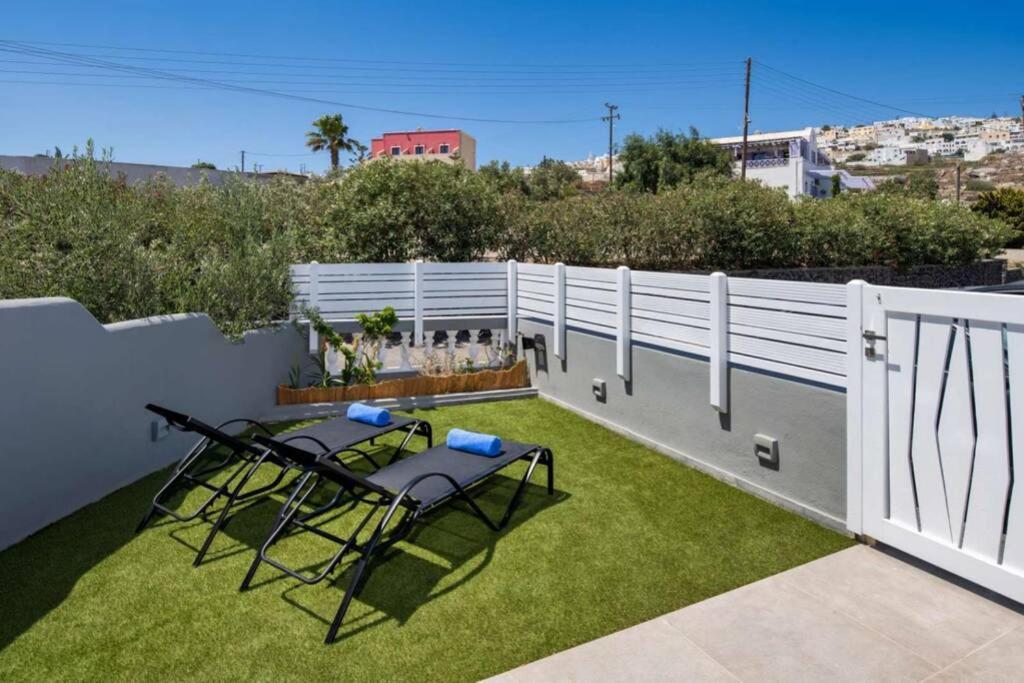 Christianna & George Luxury Hot Tub Apartment Fira (Santorini) Exterior foto