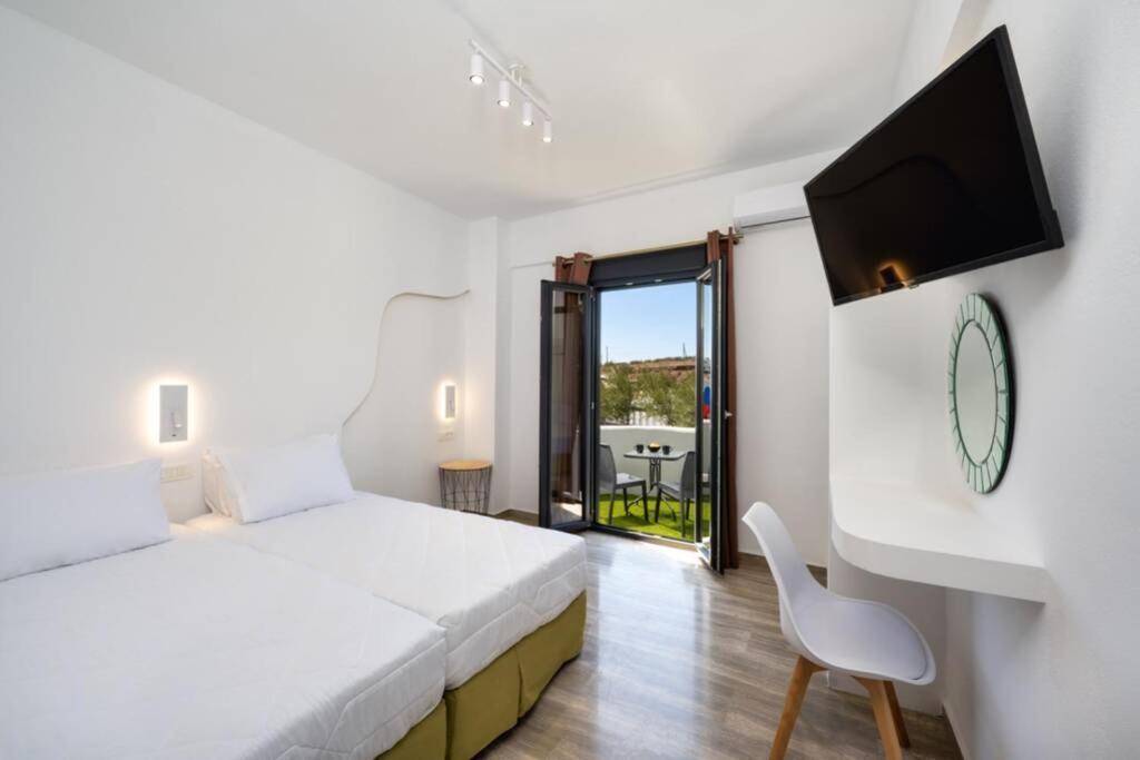 Christianna & George Luxury Hot Tub Apartment Fira (Santorini) Exterior foto