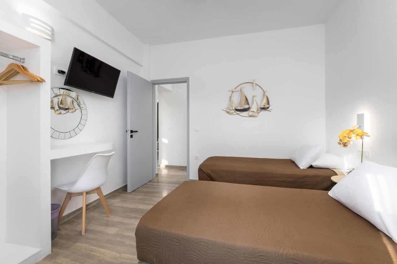 Christianna & George Luxury Hot Tub Apartment Fira (Santorini) Exterior foto