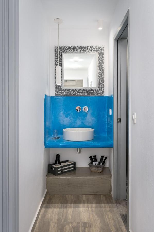 Christianna & George Luxury Hot Tub Apartment Fira (Santorini) Exterior foto