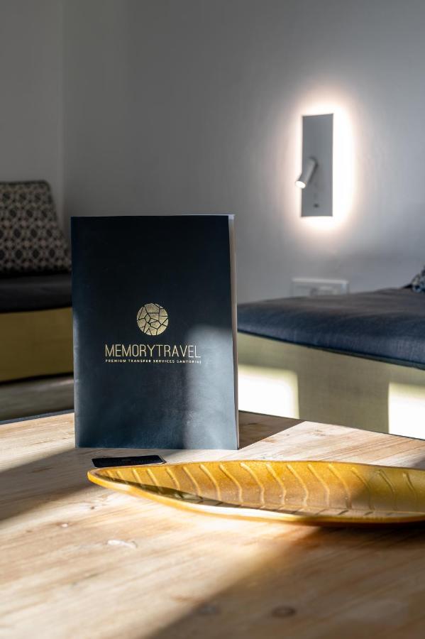Christianna & George Luxury Hot Tub Apartment Fira (Santorini) Exterior foto