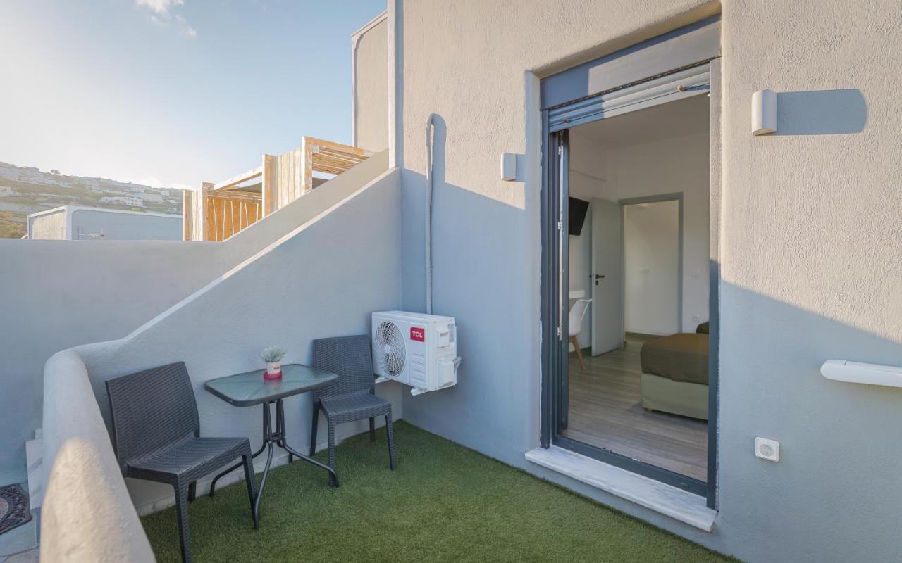 Christianna & George Luxury Hot Tub Apartment Fira (Santorini) Exterior foto